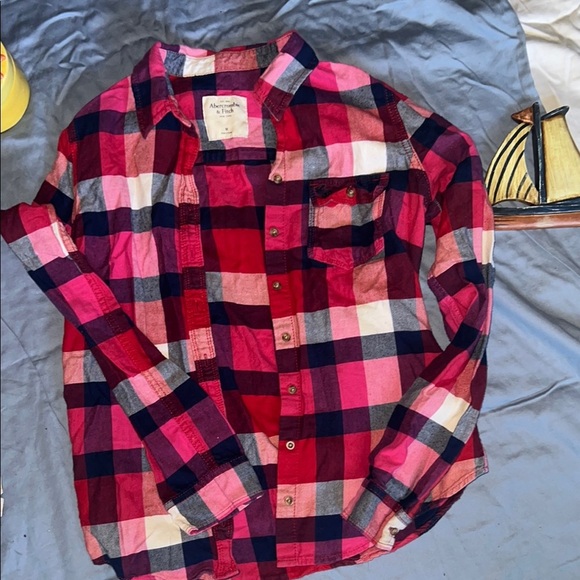 Abercrombie & Fitch Pink and Blue Button Down Shirt - Picture 4 of 4